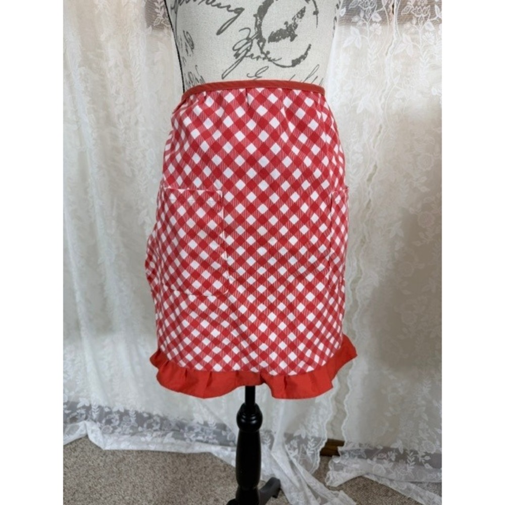 Vintage Red White Gingham Half Apron Ruffle Hem Pockets Retro Kitchen Farmhouse